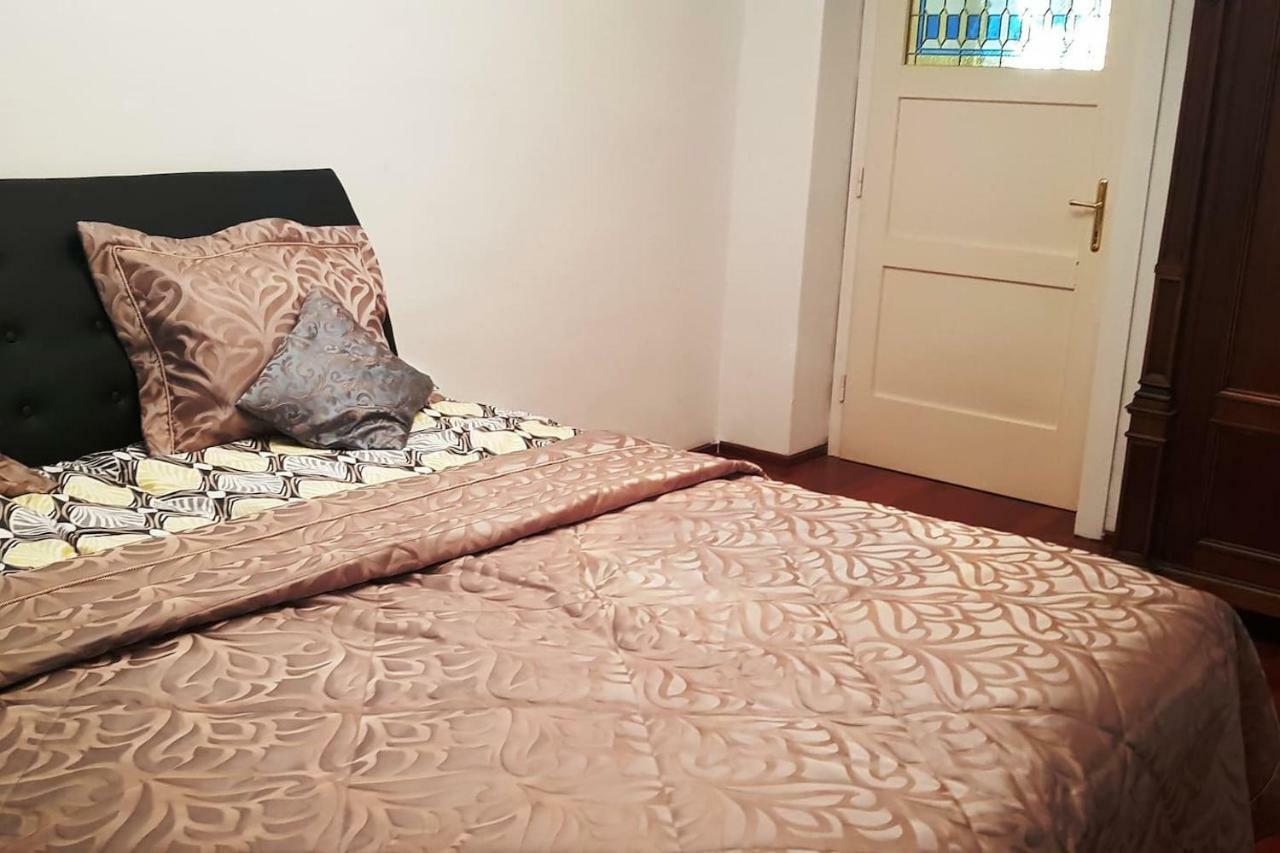 The Kolin Grand Downtown Apartment Wina Bagian luar foto