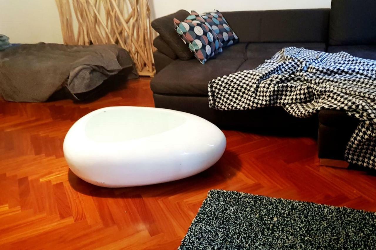 The Kolin Grand Downtown Apartment Wina Bagian luar foto